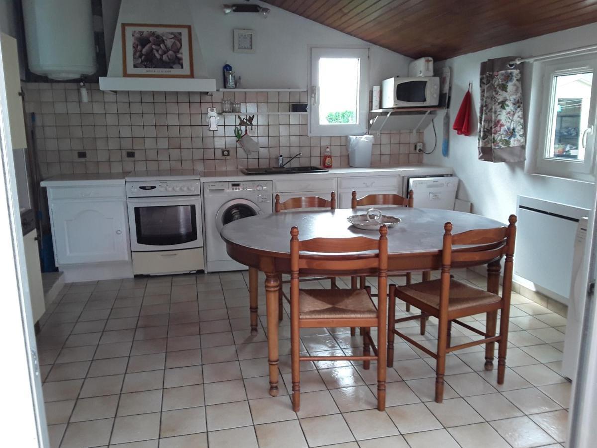 Maison De Vacances A Saint Martin De Brehal Pres De Granville 外观 照片